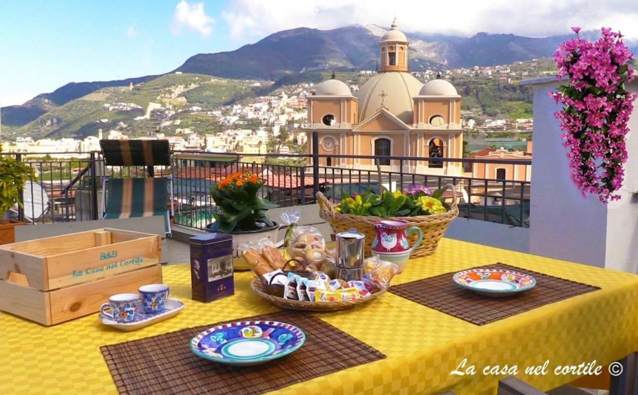 La Casa Nel Cortile Bed & Breakfast Вико Екуензе Екстериор снимка