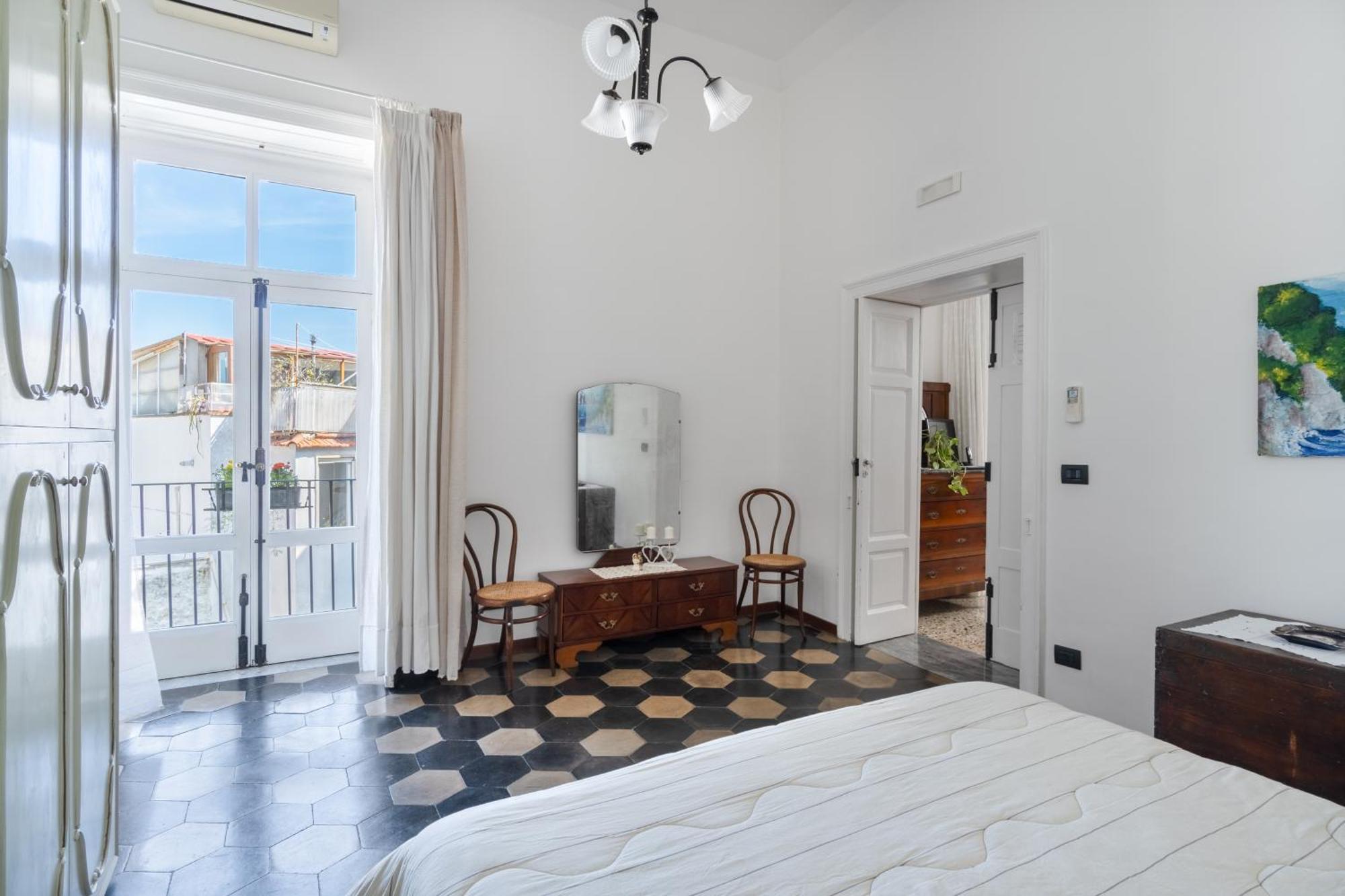 La Casa Nel Cortile Bed & Breakfast Вико Екуензе Екстериор снимка