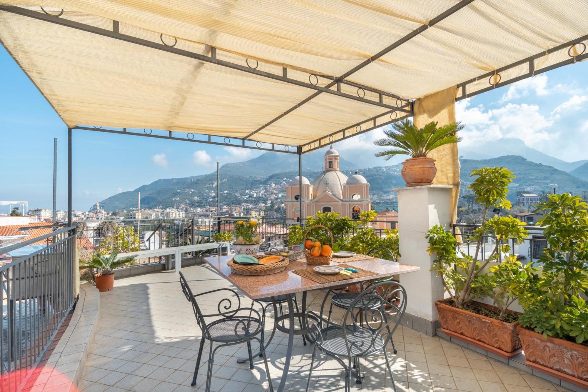 La Casa Nel Cortile Bed & Breakfast Вико Екуензе Екстериор снимка