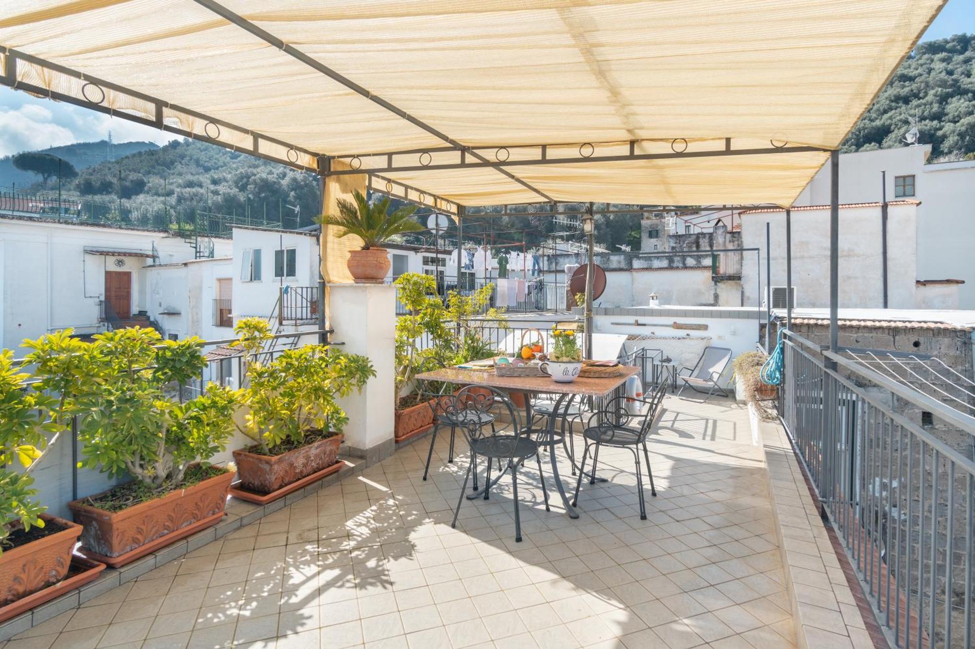 La Casa Nel Cortile Bed & Breakfast Вико Екуензе Екстериор снимка